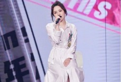 女明星集体吃瓜