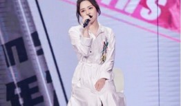 女明星集体吃瓜