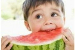 孩子吃瓜可爱头像,孩子吃瓜可爱头像背后的温馨故事