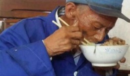 南阳大爷吃瓜事件,一场引发全民热议的网络奇观