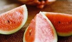 蒙了吧 吃瓜 吃瓜,蒙了吧！揭秘“吃瓜群众”背后的社会现象