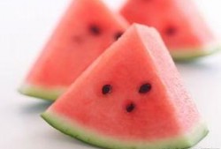 吃瓜吃多了上火,揭秘夏季饮食健康之谜