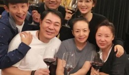 家有儿女吃瓜视频,吃瓜视频揭秘家庭欢乐日常