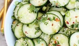 在线吃瓜猜人名,揭秘网络迷雾中的明星真面目