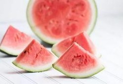 吃瓜卖瓜最新事件,吃瓜卖瓜新事件引发热议