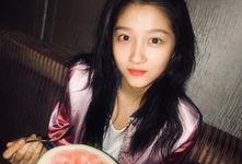 吃瓜的颜颜,吃瓜群众颜颜的趣味生活点滴