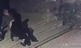 兰州老街吃瓜图片