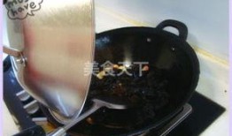 黑瓜头怎样吃,解锁独特吃法，尽享美味时光