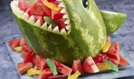 吃瓜暴鲤龙,揭秘神秘生物的奇幻之旅