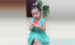 迎新跳舞吃瓜,跳舞吃瓜，共度欢乐时光