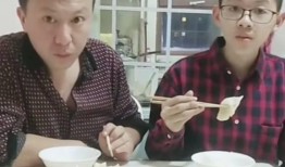 爸妈吃儿子瓜,一场家庭甜蜜的“误会”